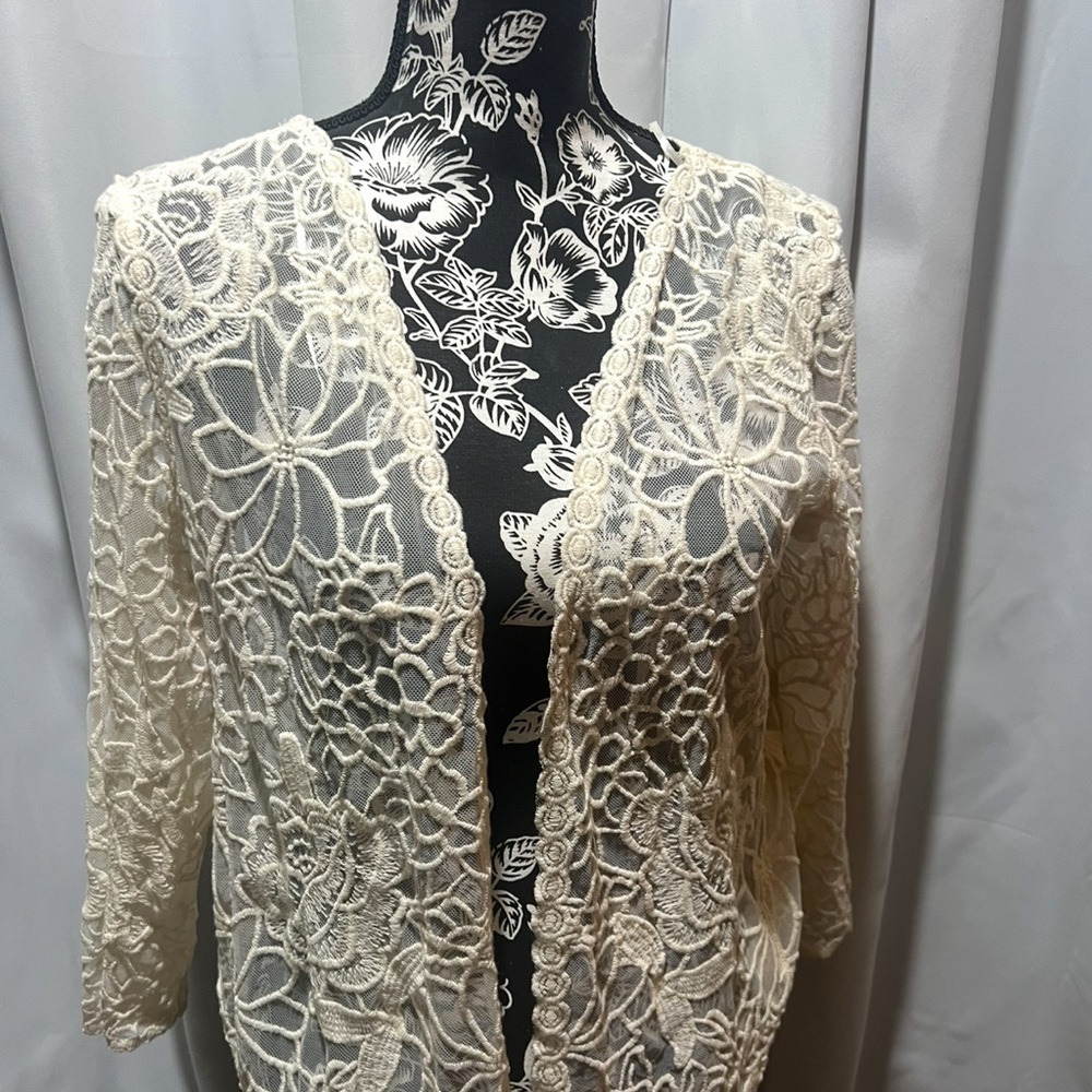 Ronni Nicole Ivory Floral Lace Open Front Cardigan Medium - Picture 2 of 6